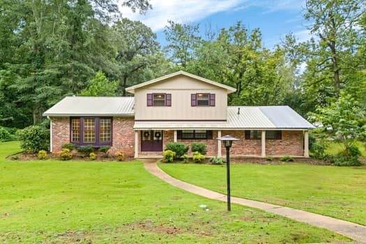 706 Magnolia Avenue - Photo 1