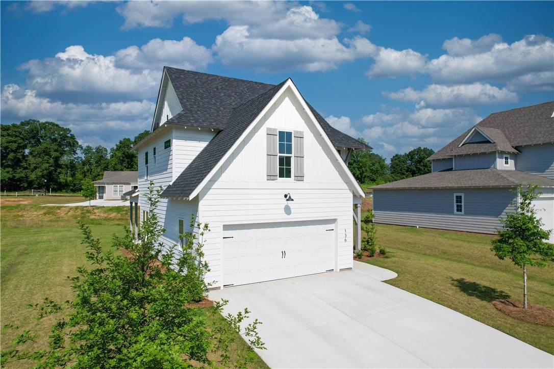 136 Firefly Lane - Photo 1