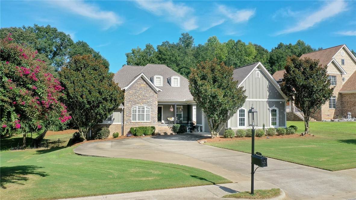 126 Coachmans Drive - Photo 1