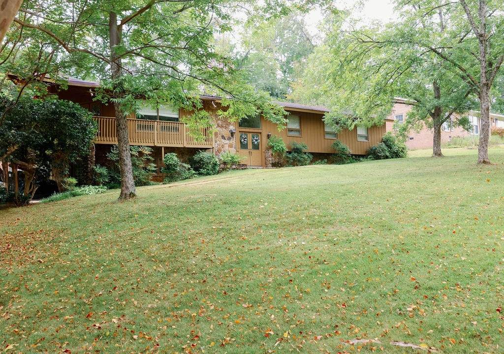 407 Etowah Avenue - Photo 1