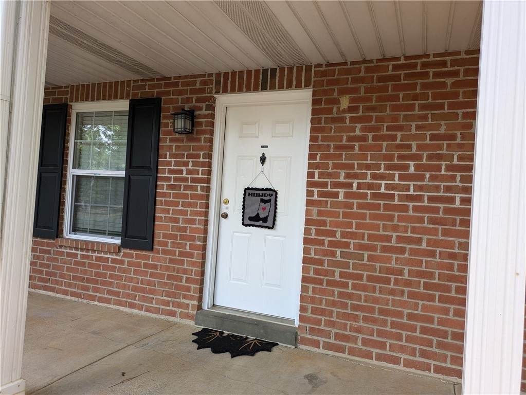 164 University Drive - Photo 1