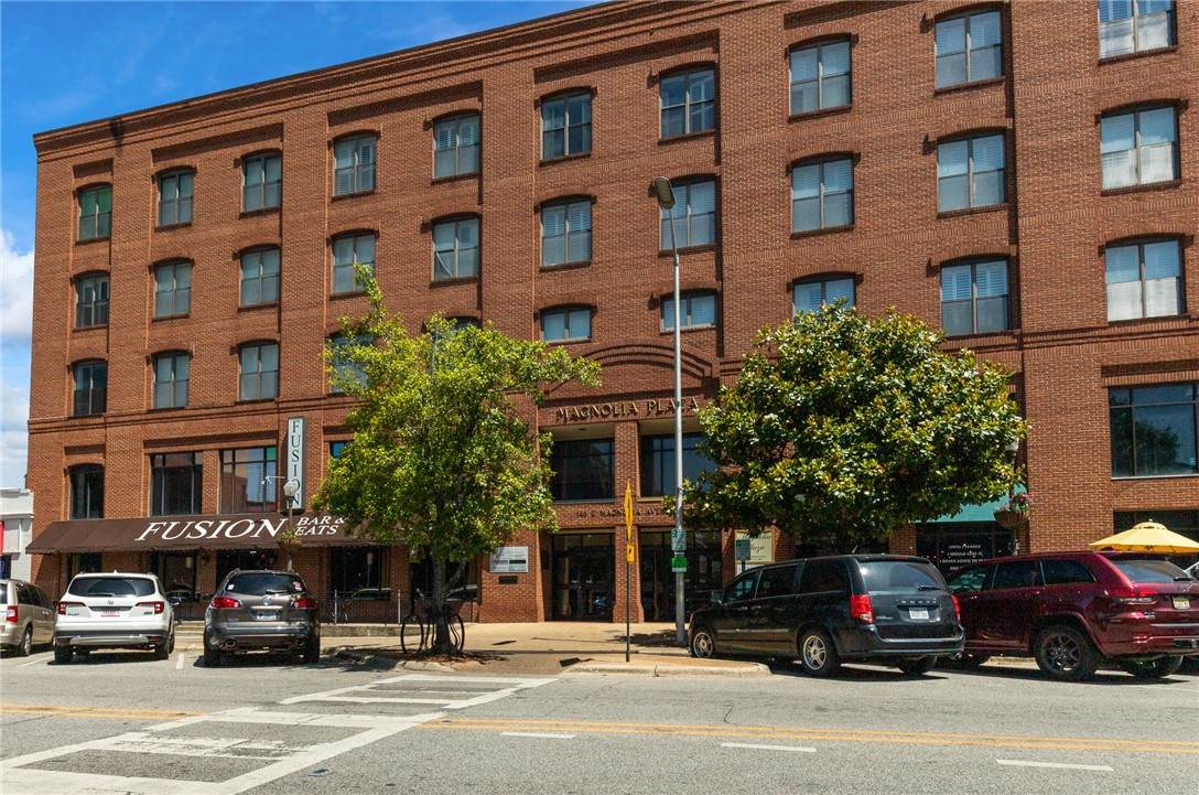 145 Magnolia Avenue - Photo 1