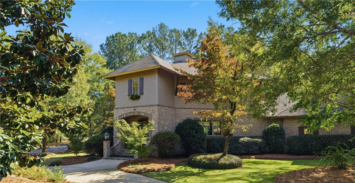 2060 East Lake Boulevard - Photo 1