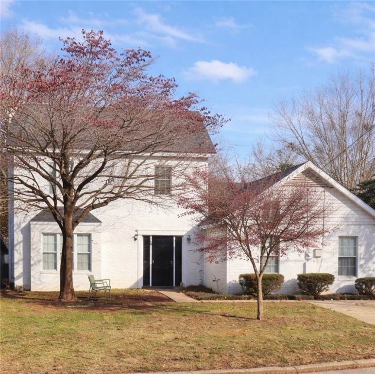 815 Chickasaw Avenue - Photo 1