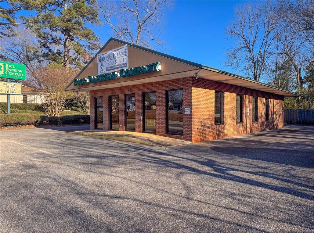 1617 2nd Avenue - Photo 1