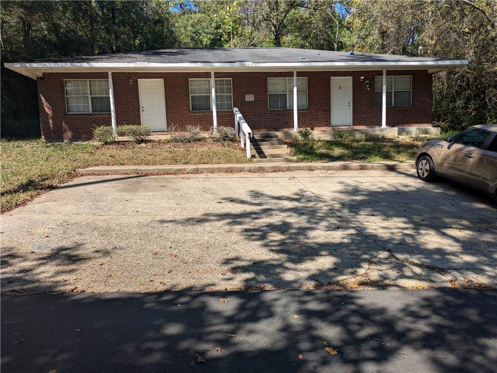 1001 18TH Avenue - Photo 1