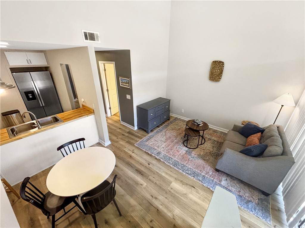 1007 Stonegate Drive - Photo 1
