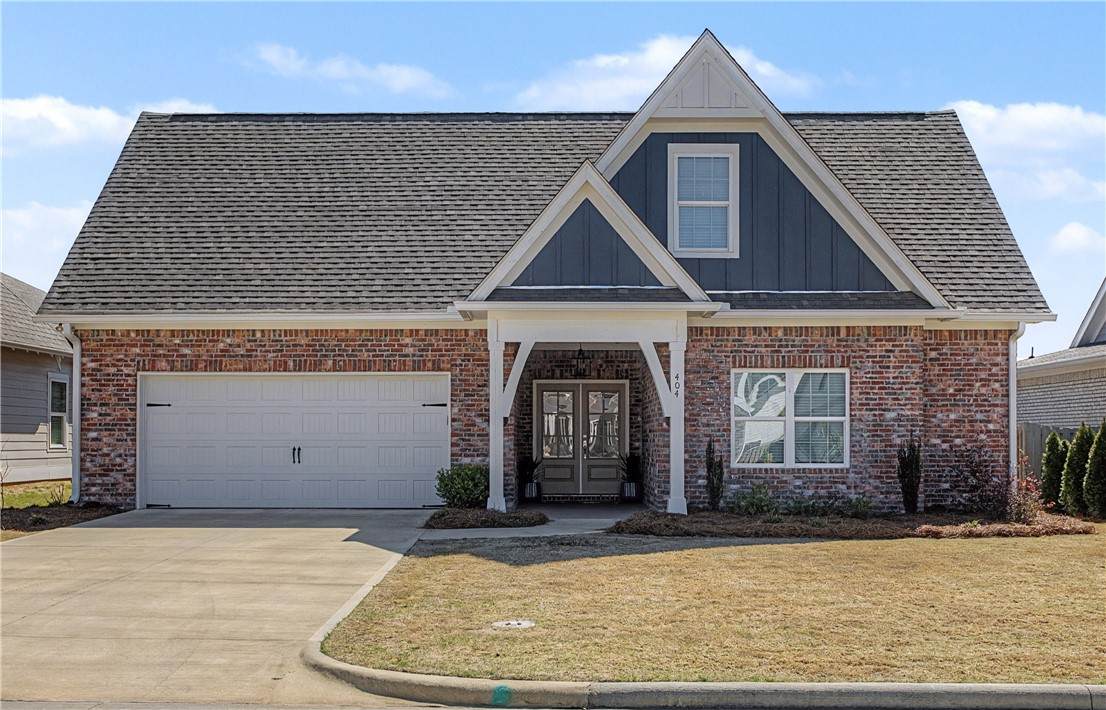 404 Christina Lane - Photo 1