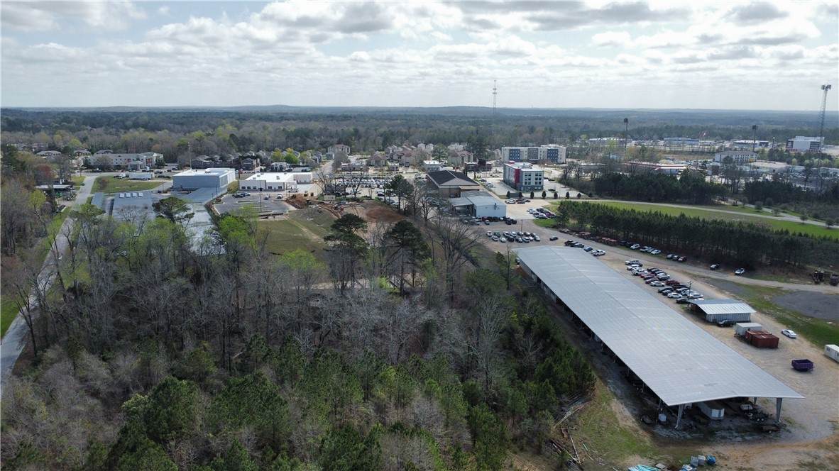 https://bt-photos.global.ssl.fastly.net/leecounty/orig_boomver_1_179433-2.jpg