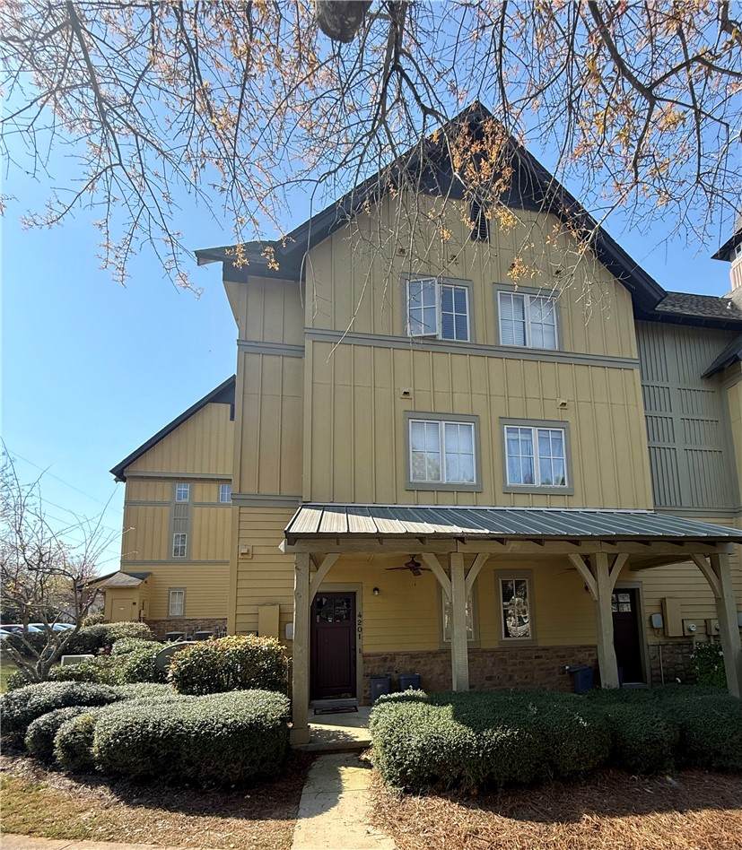 650 Dekalb Street - Photo 1