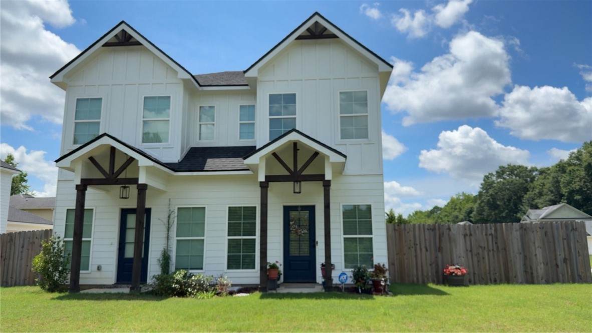 105 Cove Creek Drive - Photo 1