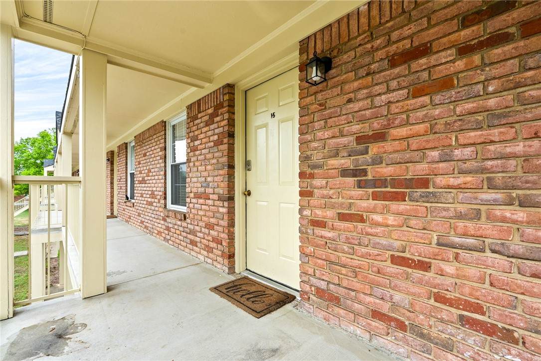 https://bt-photos.global.ssl.fastly.net/leecounty/orig_boomver_1_179809-2.jpg