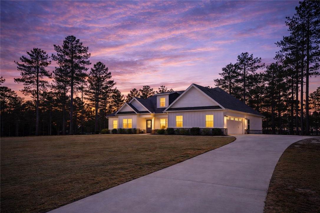 https://bt-photos.global.ssl.fastly.net/leecounty/orig_boomver_1_179920-2.jpg