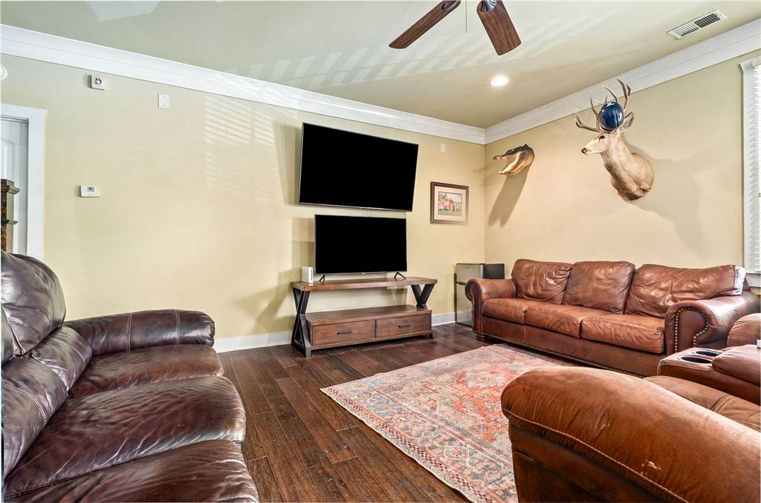 https://bt-photos.global.ssl.fastly.net/leecounty/orig_boomver_1_180067-2.jpg