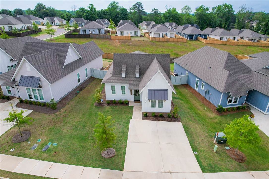 https://bt-photos.global.ssl.fastly.net/leecounty/orig_boomver_1_180650-2.jpg