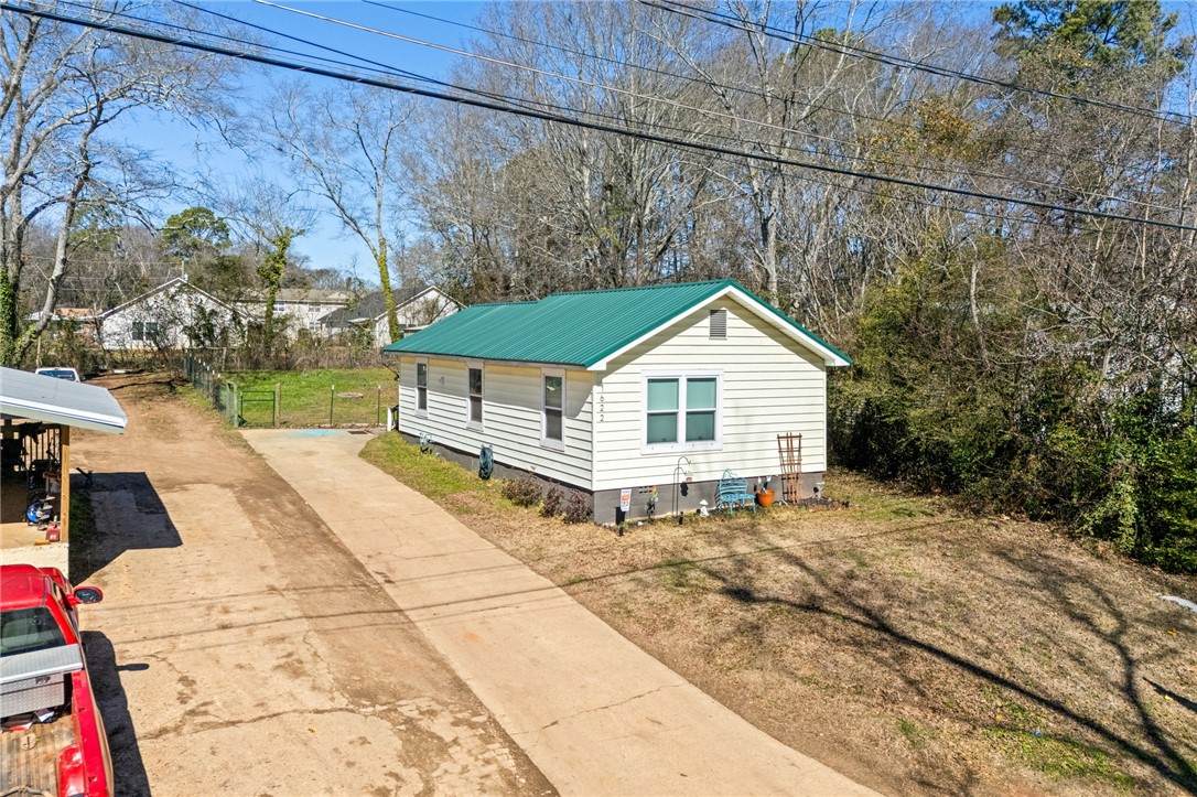 1622 3RD Avenue - Photo 1