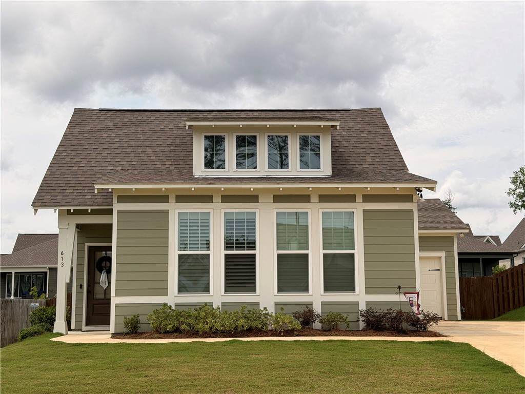 613 Shropshire Drive - Photo 1