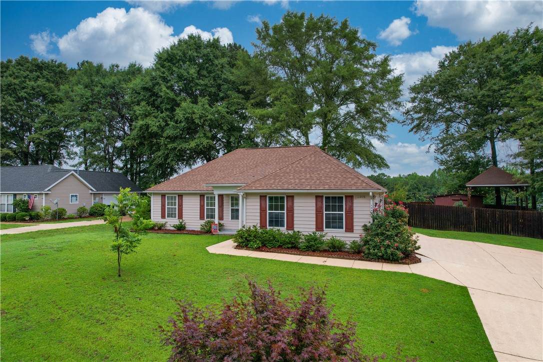 2804 Sutton Way - Photo 1