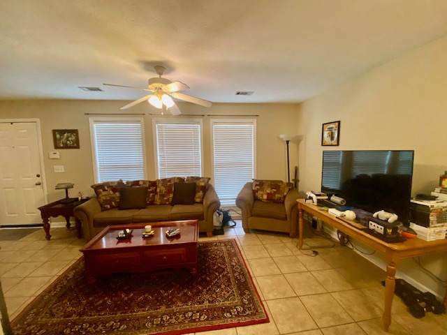 https://bt-photos.global.ssl.fastly.net/leecounty/orig_boomver_1_181125-2.jpg