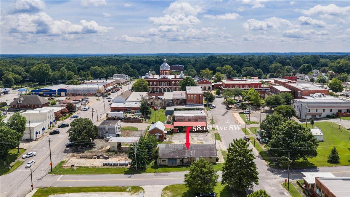 https://bt-photos.global.ssl.fastly.net/leecounty/orig_boomver_1_181389-2.jpg