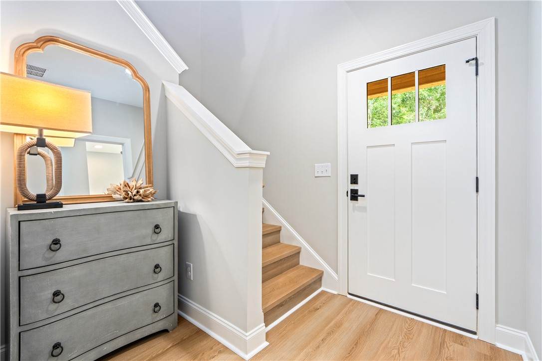 548 Glenn Avenue - Photo 1