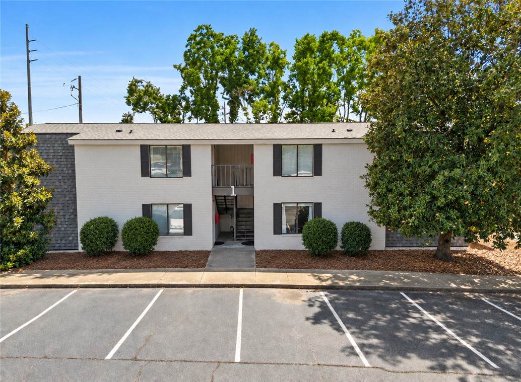 415 Donahue Drive - Photo 1
