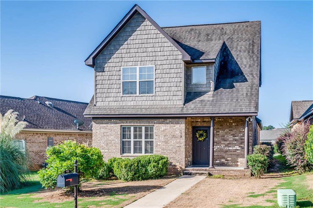 172 Siena Place - Photo 1