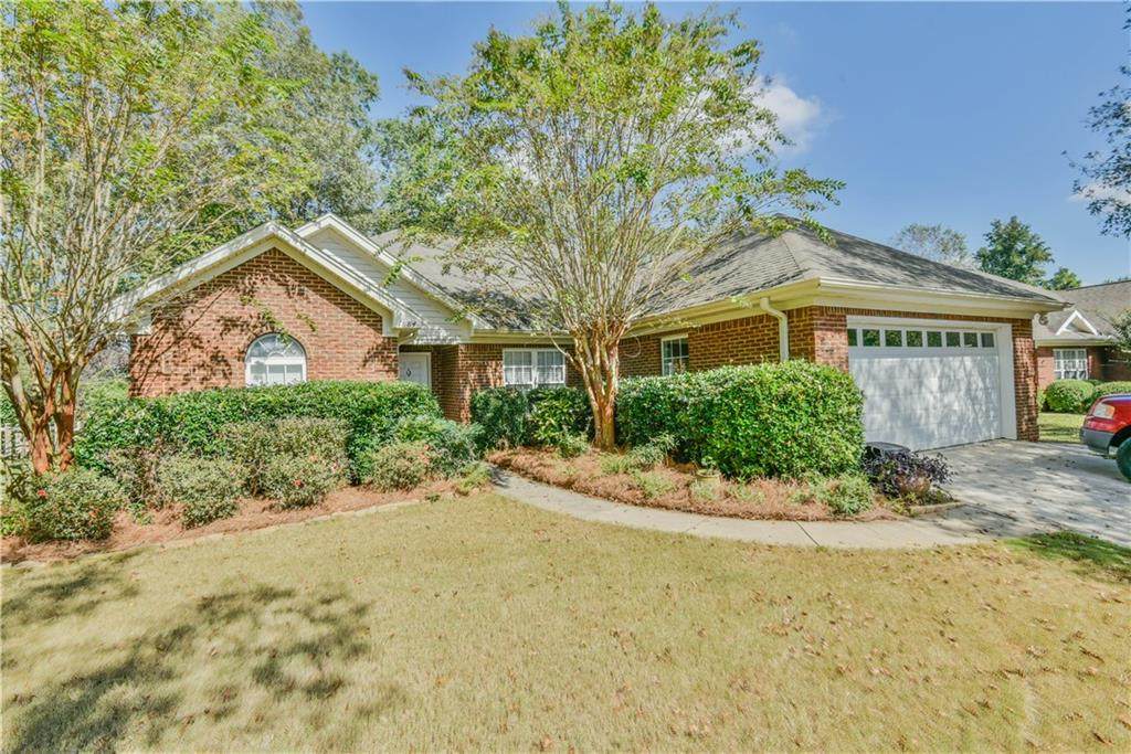 1884 Hillbrook Circle - Photo 1