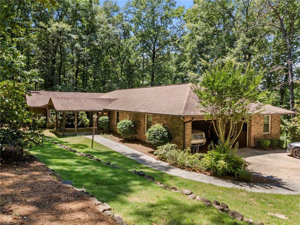 2032 Bonny Glen Road - Photo 1