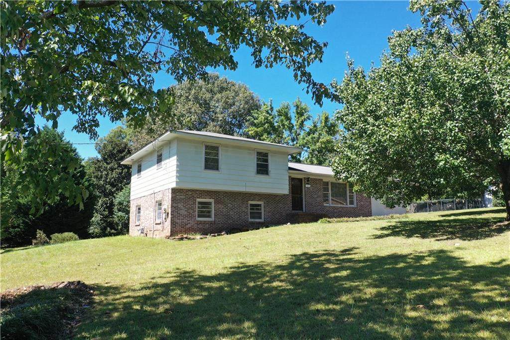 2404 Rockledge Street - Photo 1