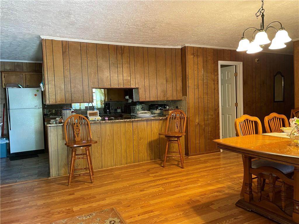 715 8TH Court - Photo 1