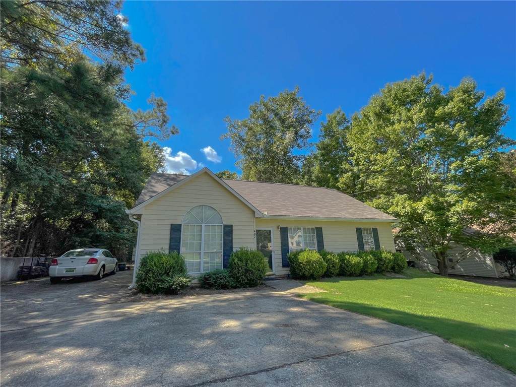 402 Harwell Hills Street - Photo 1
