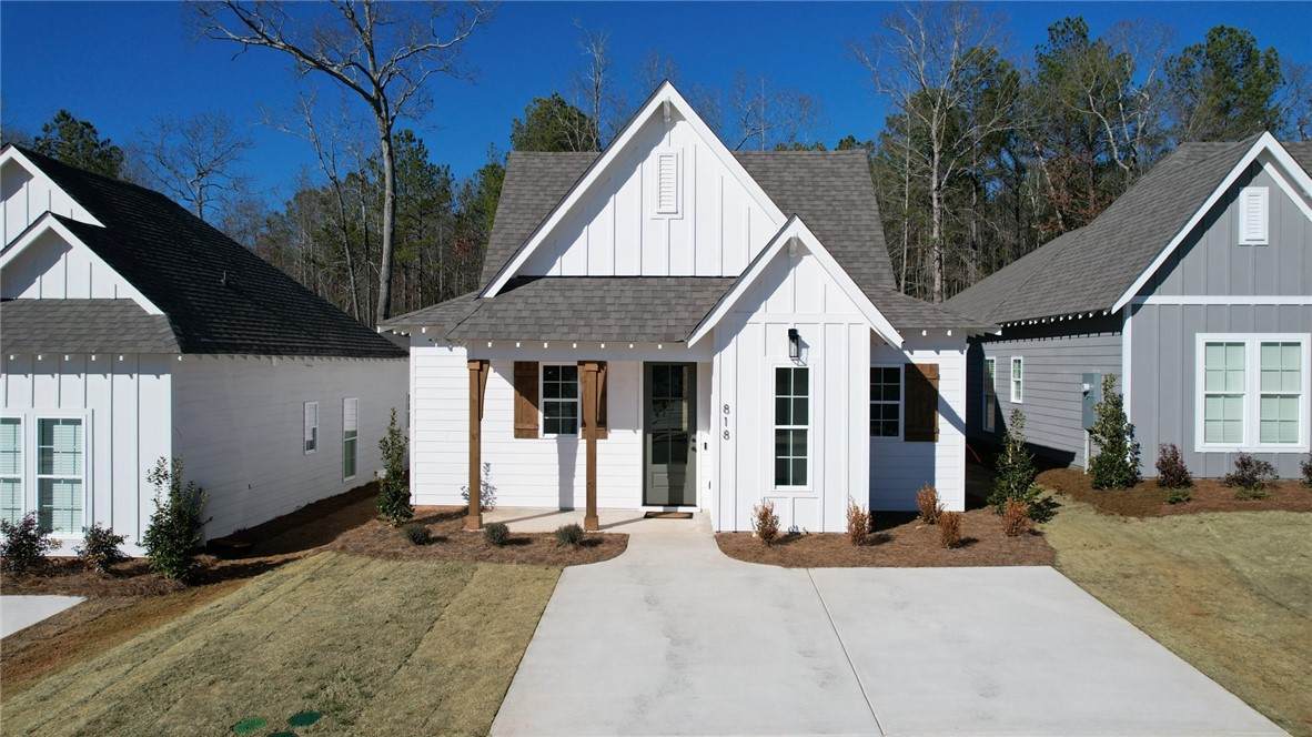 818 Village Drive - Photo 1