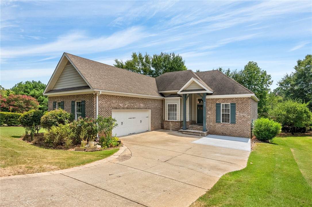 866 Stanton Drive - Photo 1