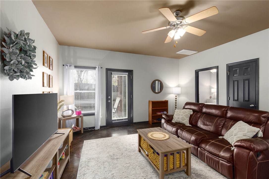 803 Harvard Drive - Photo 1