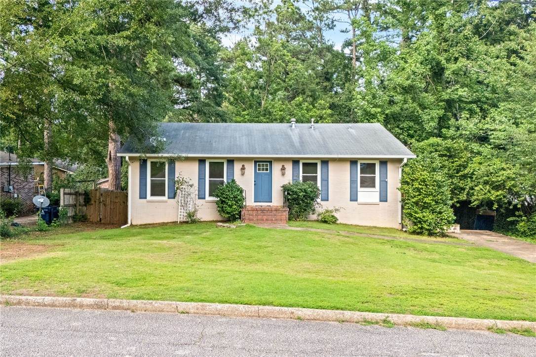 886 Cherokee Road - Photo 1