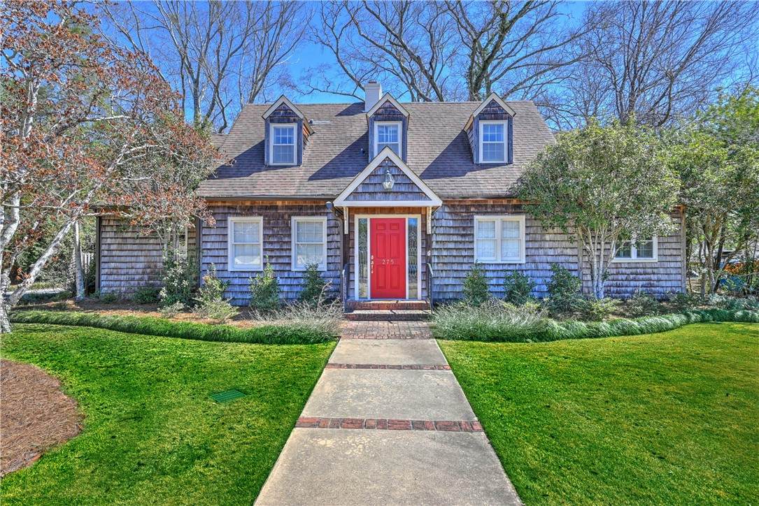275 Hillcrest Drive - Photo 1