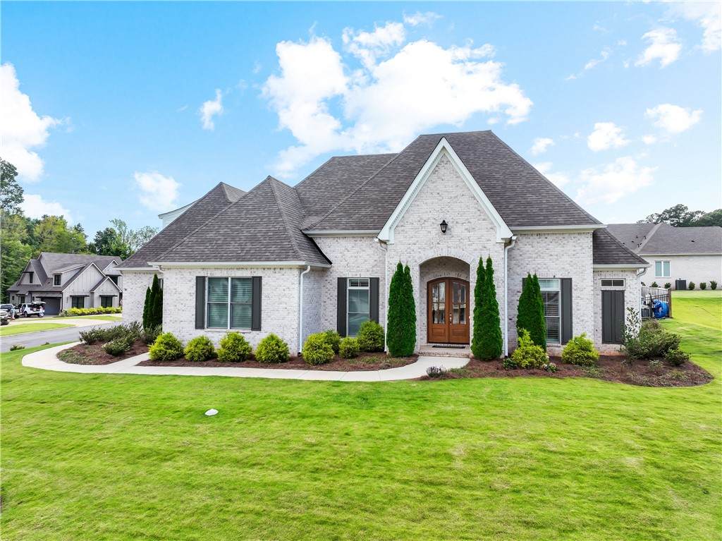 110 Newton Way - Photo 1