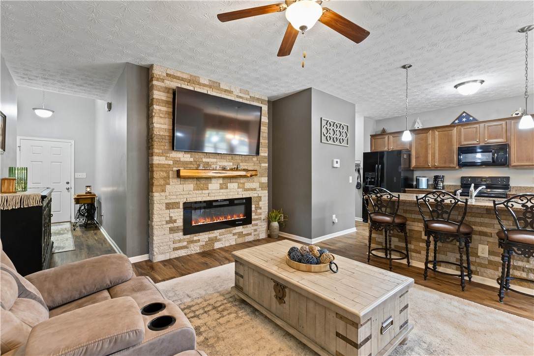 2301 Cobblestone Drive - Photo 1