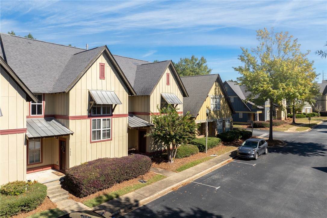 650 Dekalb Street - Photo 1