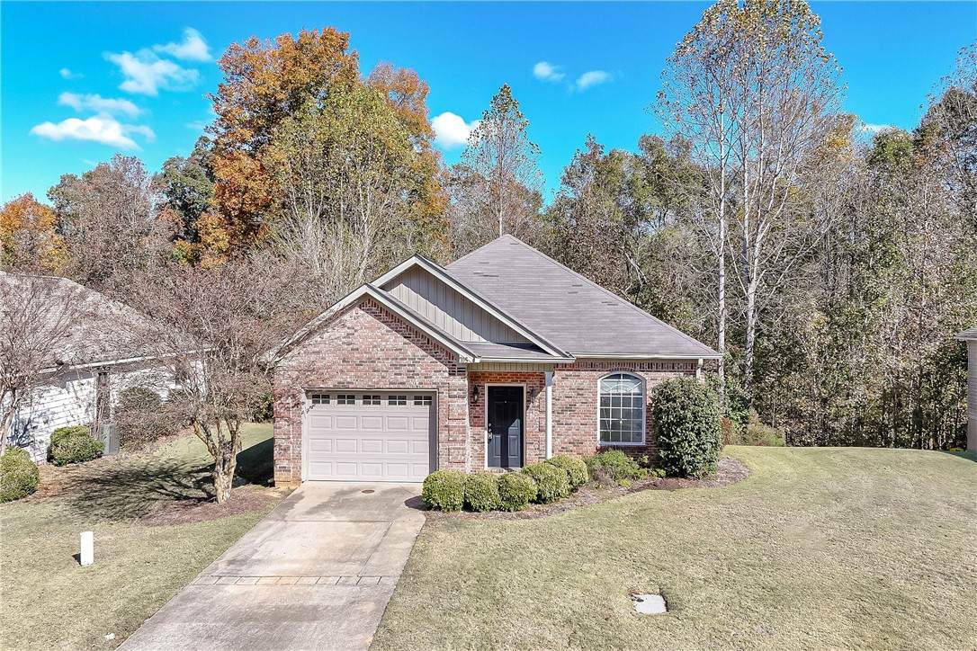 705 Waverly Place - Photo 1