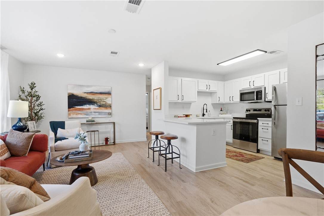 626 Shug Jordan Parkway - Photo 1