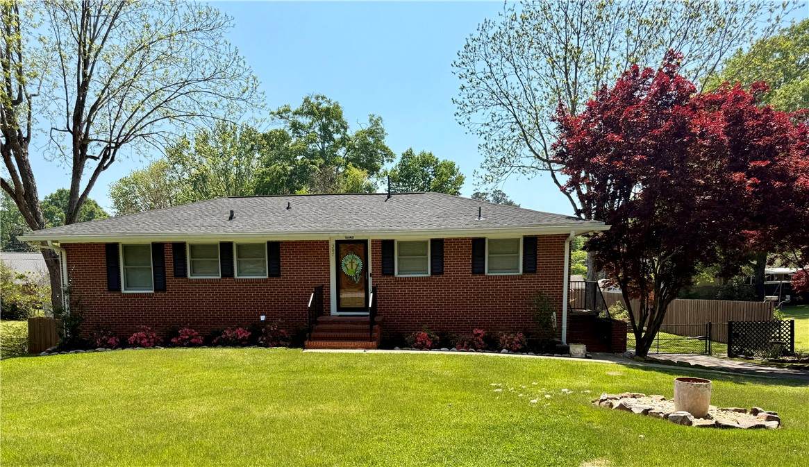307 Highland Avenue - Photo 1