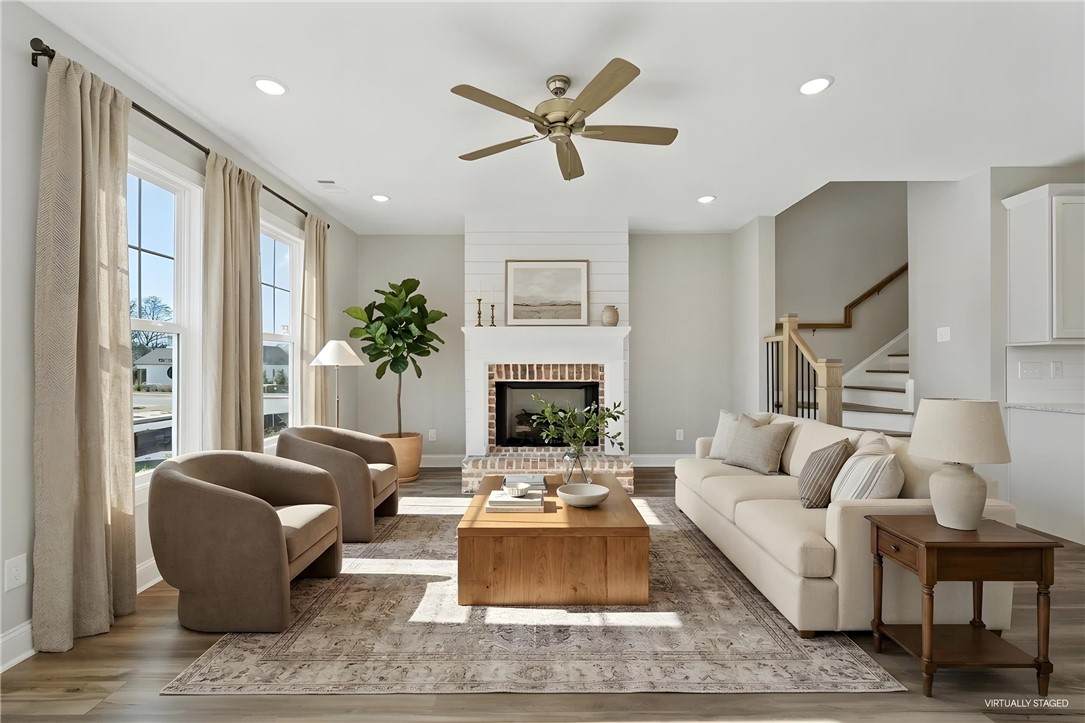 328 Coscoroba Lane - Photo 1