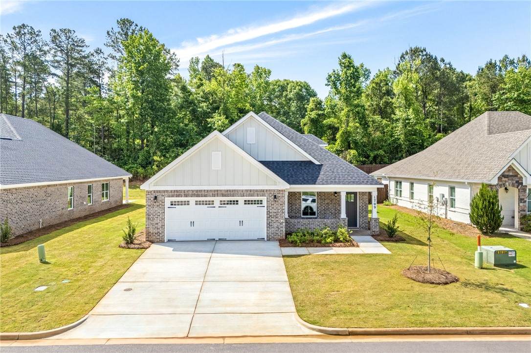 1709 Hidden Lakes Drive - Photo 1