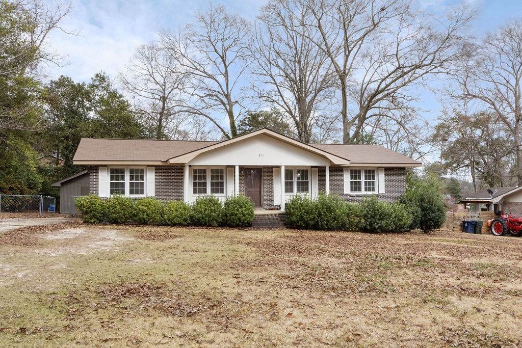 303 Green Street - Photo 1
