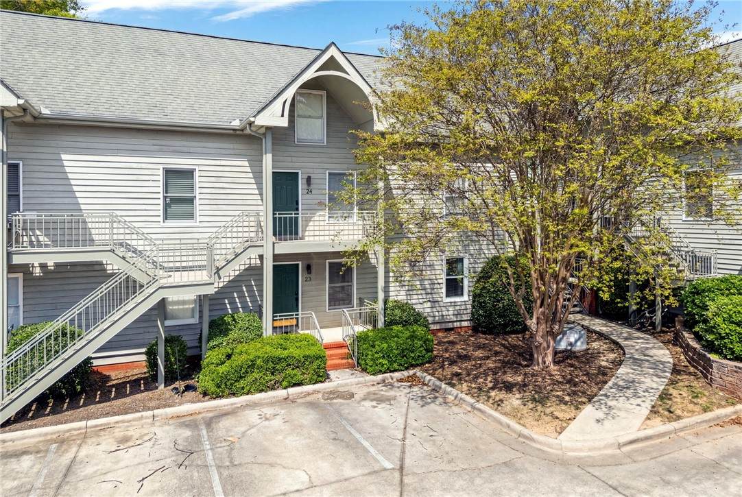 528 Genelda Avenue - Photo 1