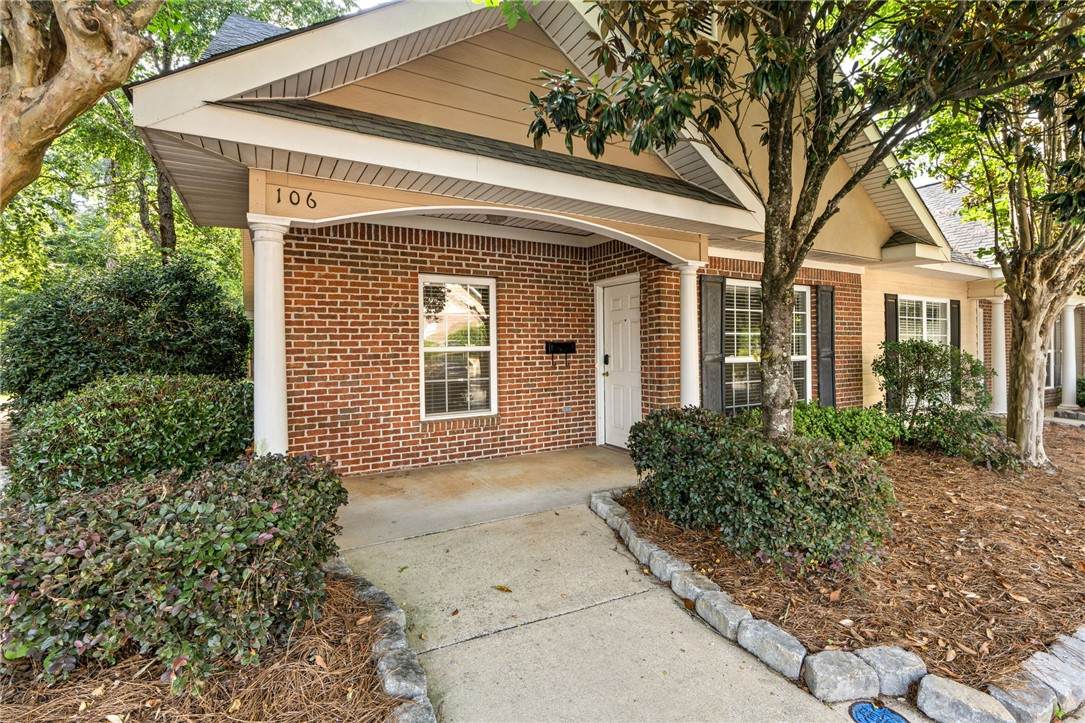 1515 Fitzpatrick Avenue - Photo 1