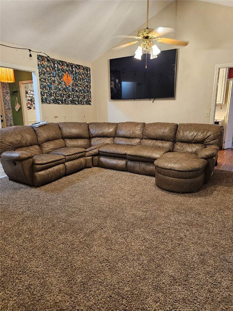 https://bt-photos.global.ssl.fastly.net/leecounty/orig_boomver_2_179867-2.jpg