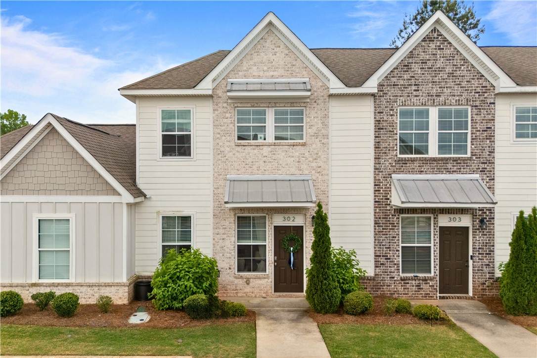 3855 Academy Drive - Photo 1